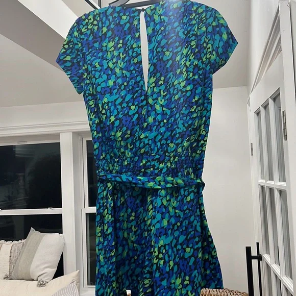 BEBE V-neck Blue and Green Romper - Picture 5 of 6